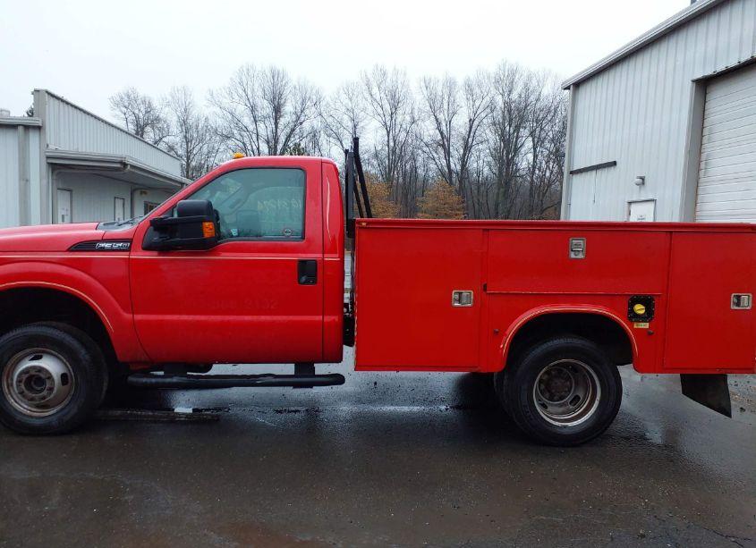 Photo 14 of 2012 Ford F-350 CHASSIS XL (VIN 1FDRF3H61CEC16202)