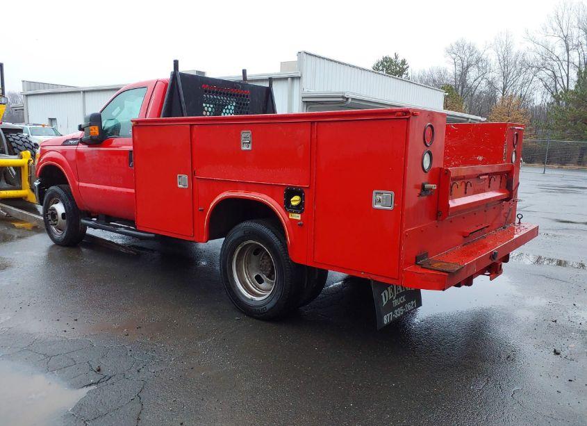 Photo 3 of 2012 Ford F-350 CHASSIS XL (VIN 1FDRF3H61CEC16202)