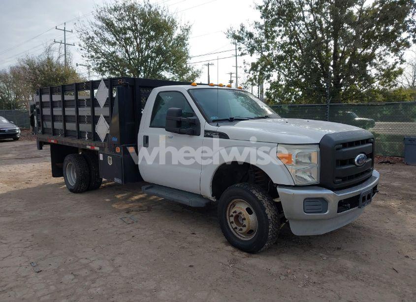 2012 Ford F-350 CHASSIS XL (VIN 1FDRF3H69CEA03661) main photo