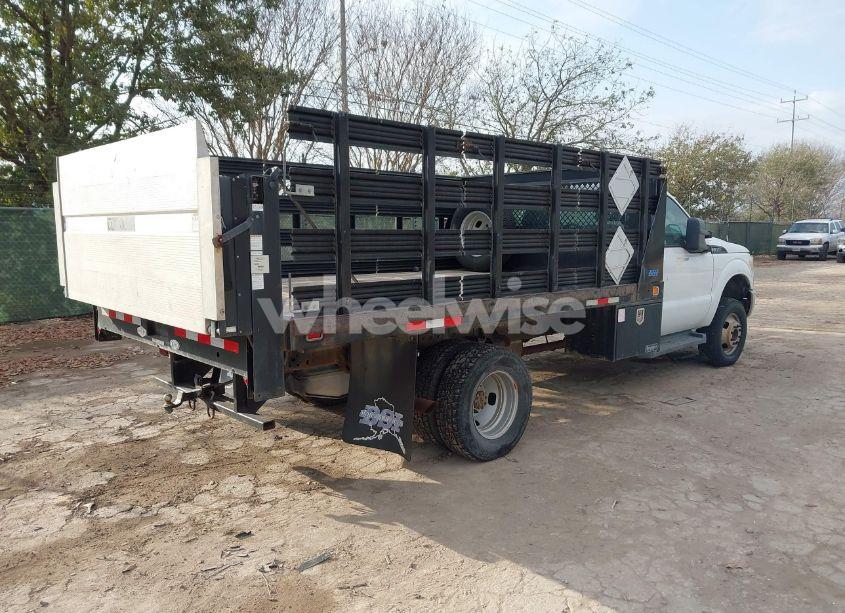 Photo 4 of 2012 Ford F-350 CHASSIS XL (VIN 1FDRF3H69CEA03661)