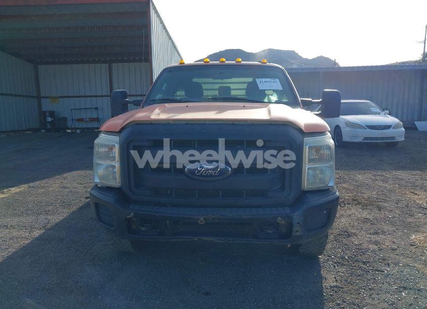 Photo 11 of 2014 Ford F-350 CHASSIS XL (VIN 1FDRF3HT1EEA17451)