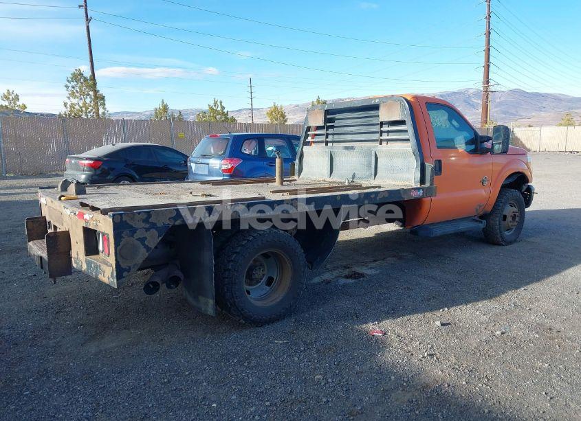 Photo 4 of 2014 Ford F-350 CHASSIS XL (VIN 1FDRF3HT1EEA17451)