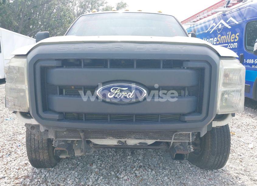 Photo 10 of 2014 Ford F-350 CHASSIS XL (VIN 1FDRF3HT3EEB32391)