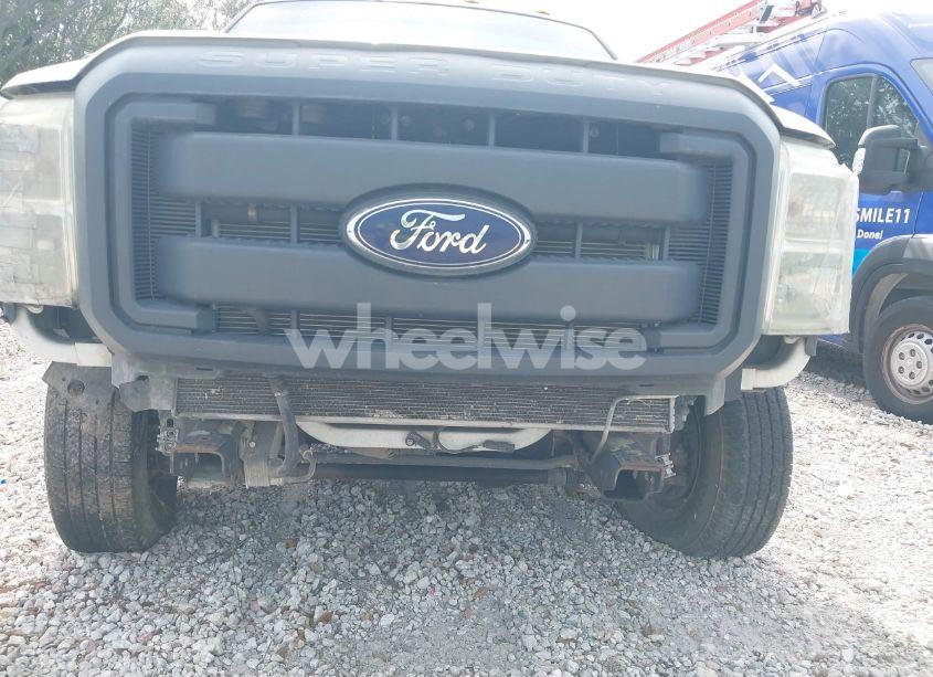 Photo 15 of 2014 Ford F-350 CHASSIS XL (VIN 1FDRF3HT3EEB32391)