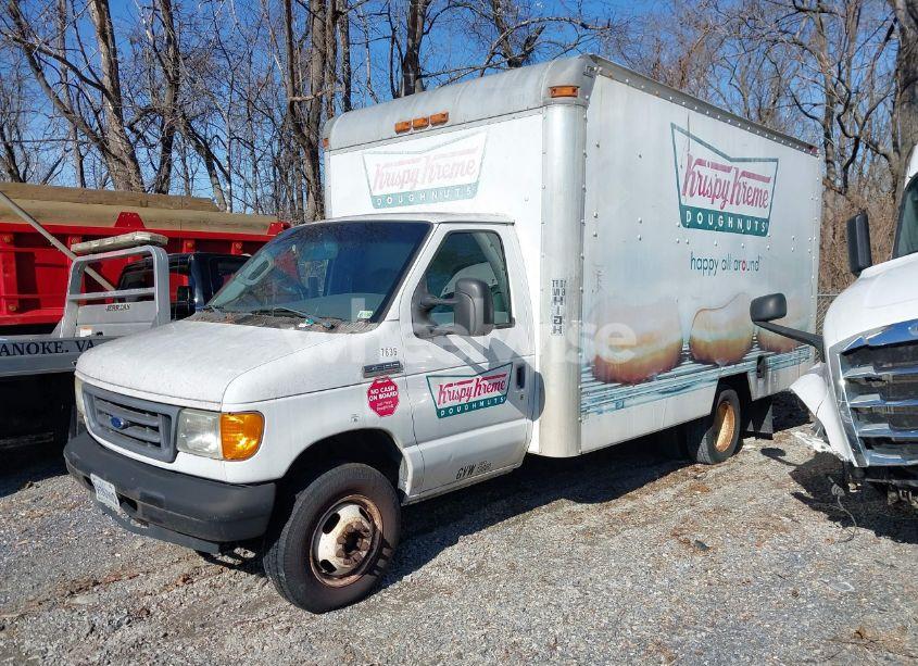 Photo 2 of 2007 Ford E-350 CUTAWAY (VIN 1FDSE35L27DA09571)