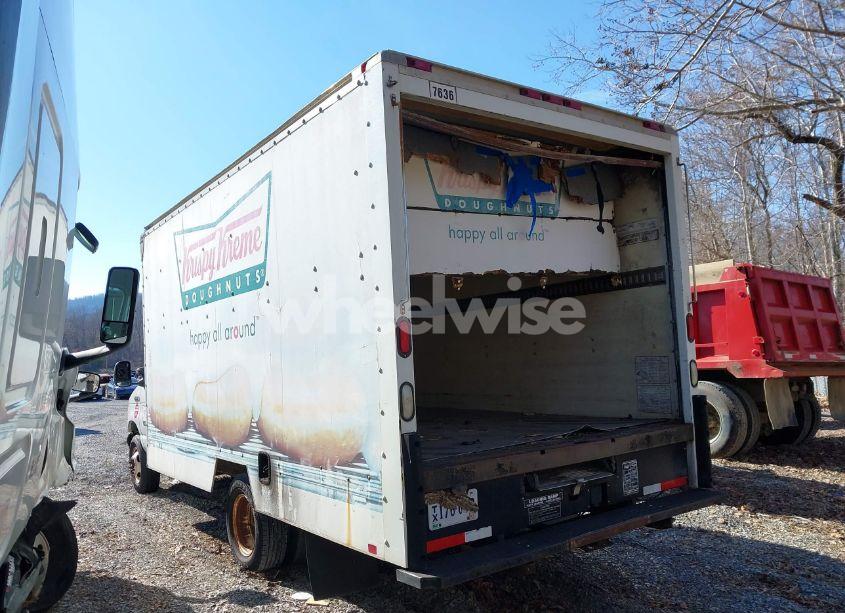 Photo 3 of 2007 Ford E-350 CUTAWAY (VIN 1FDSE35L27DA09571)