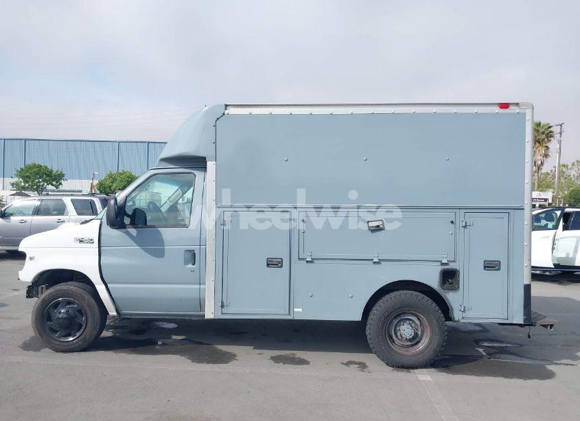 Photo 15 of 2005 Ford E-350 CUTAWAY STANDARD (VIN 1FDSE35PX5HA05891)