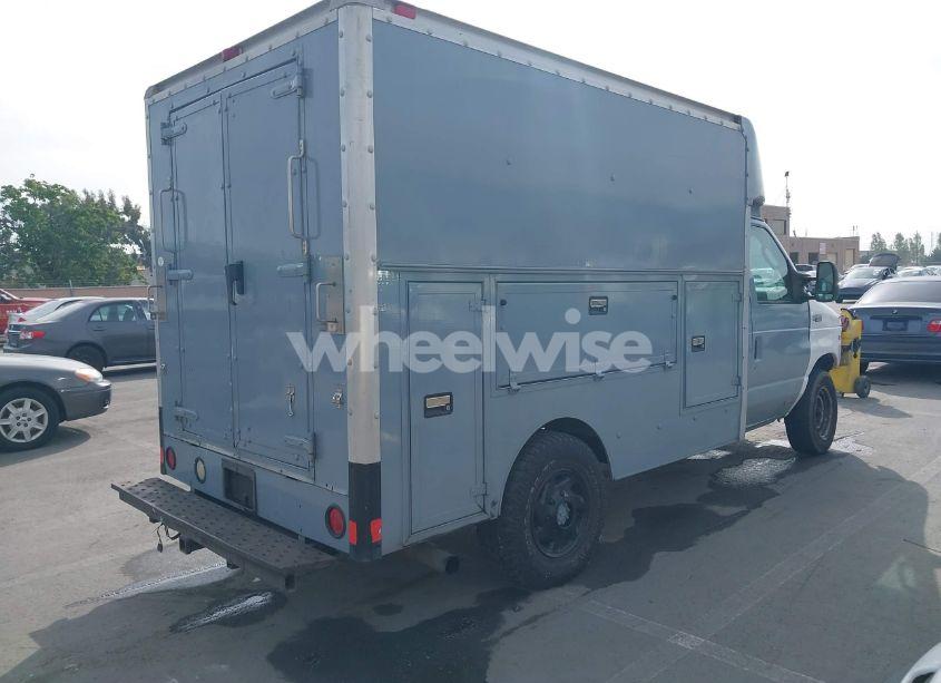 Photo 4 of 2005 Ford E-350 CUTAWAY STANDARD (VIN 1FDSE35PX5HA05891)