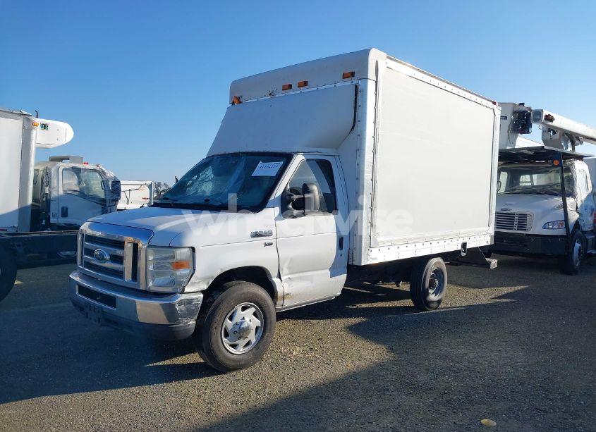 Photo 2 of 2011 Ford E-350 CUTAWAY (VIN 1FDSE3FL7BDA91353)
