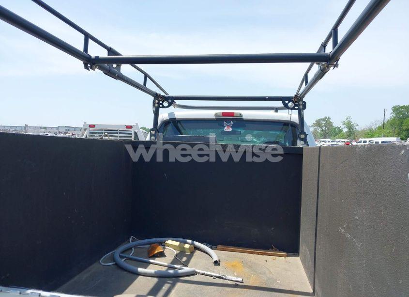 Photo 8 of 2006 Ford F-350 XL/XLT (VIN 1FDSF30566EB51324)