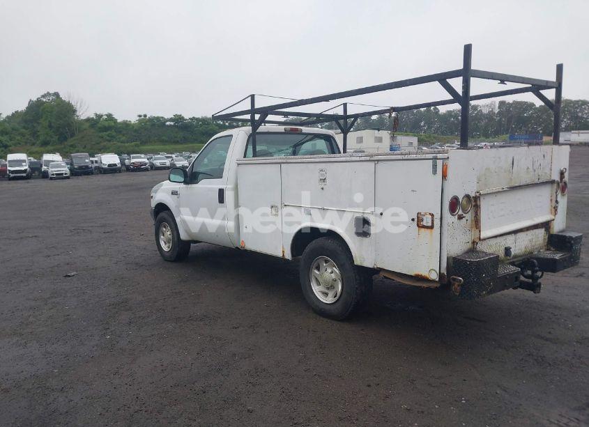 Photo 3 of 1999 Ford F-350 LARIAT/XL/XLT (VIN 1FDSF34L4XEC47642)