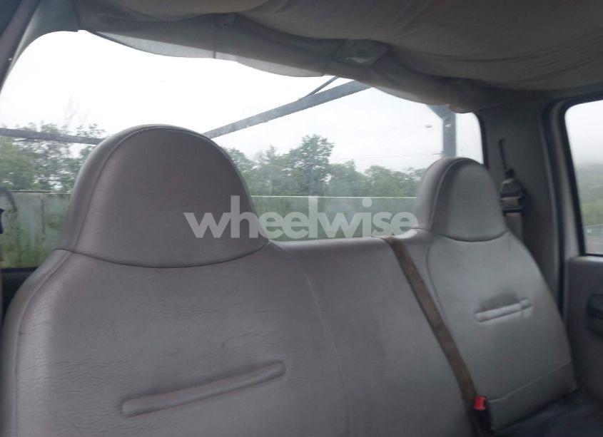 Photo 8 of 1999 Ford F-350 LARIAT/XL/XLT (VIN 1FDSF34L4XEC47642)