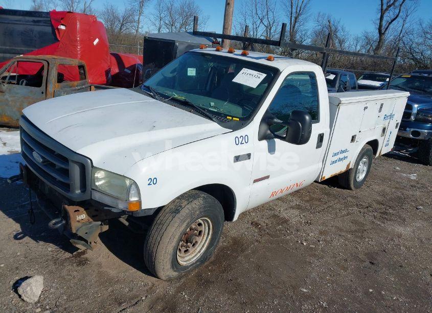 Photo 2 of 2004 Ford F-350 CHASSIS XL/XLT (VIN 1FDSF34P34ED81749)