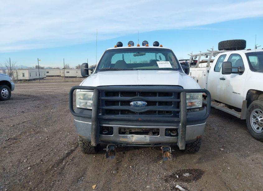 Photo 12 of 2007 Ford F-350 CHASSIS XL/XLT (VIN 1FDSF35P67EA42339)