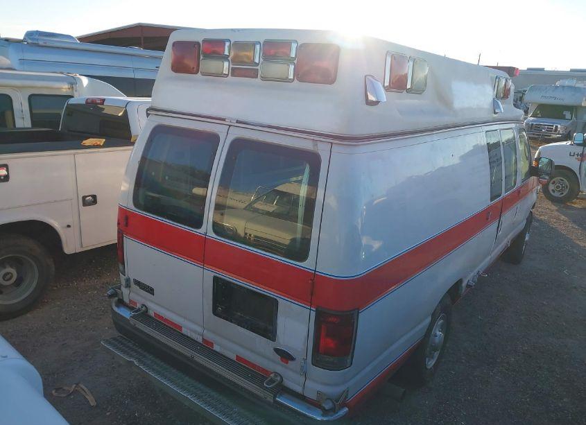 Photo 4 of 2003 Ford E-350 SUPER DUTY RECREATIONAL (VIN 1FDSS34F03HB36858)