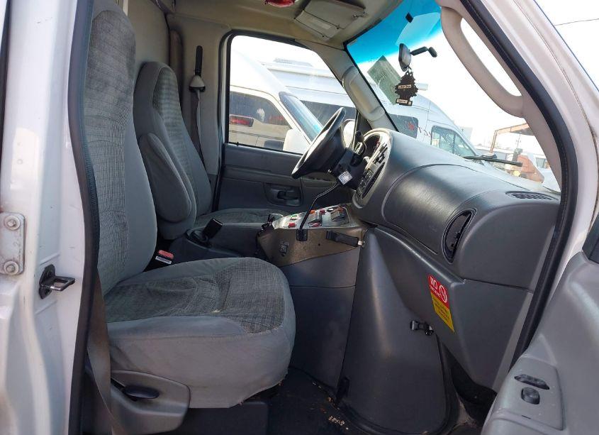 Photo 5 of 2003 Ford E-350 SUPER DUTY RECREATIONAL (VIN 1FDSS34F03HB36858)