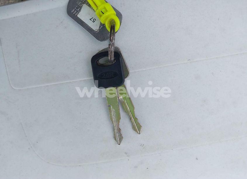 Photo 11 of 2002 Ford E-350 SUPER DUTY COMMERCIAL/RECREATIONAL (VIN 1FDSS34F62HA54115)