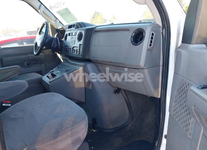 Photo 5 of 2009 Ford E-350 SUPER DUTY COMMERCIAL (VIN 1FDSS34P09DA67288)