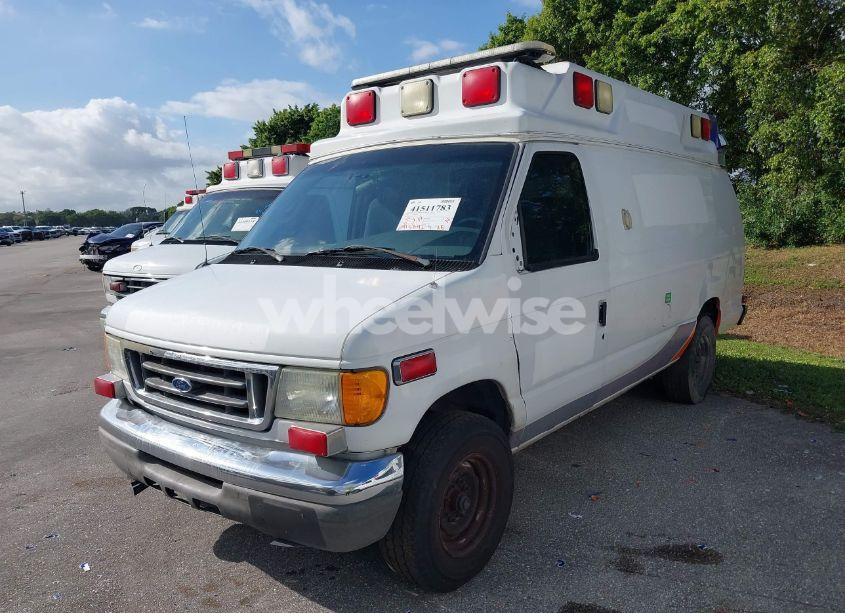 Photo 2 of 2007 Ford E-350 SUPER DUTY COMMERCIAL/RECREATIONAL (VIN 1FDSS34P37DA91565)