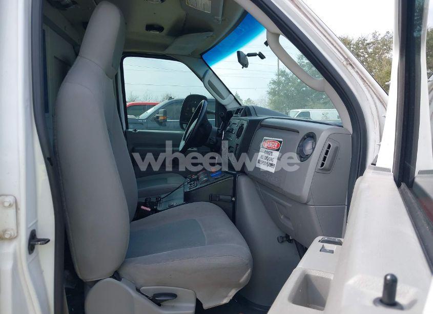 Photo 5 of 2014 Ford E-350 SUPER DUTY COMMERCIAL (VIN 1FDSS3EL7EDB15214)