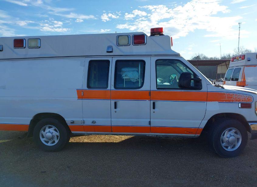 Photo 13 of 2011 Ford E-350 SUPER DUTY COMMERCIAL (VIN 1FDSS3ES6BDA21330)