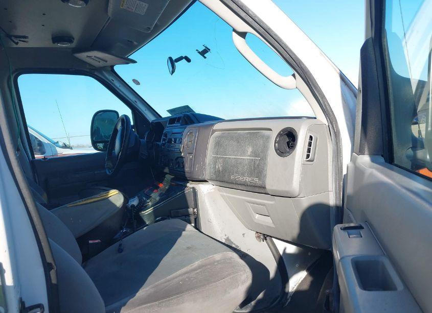 Photo 5 of 2011 Ford E-350 SUPER DUTY COMMERCIAL (VIN 1FDSS3ES6BDA21330)
