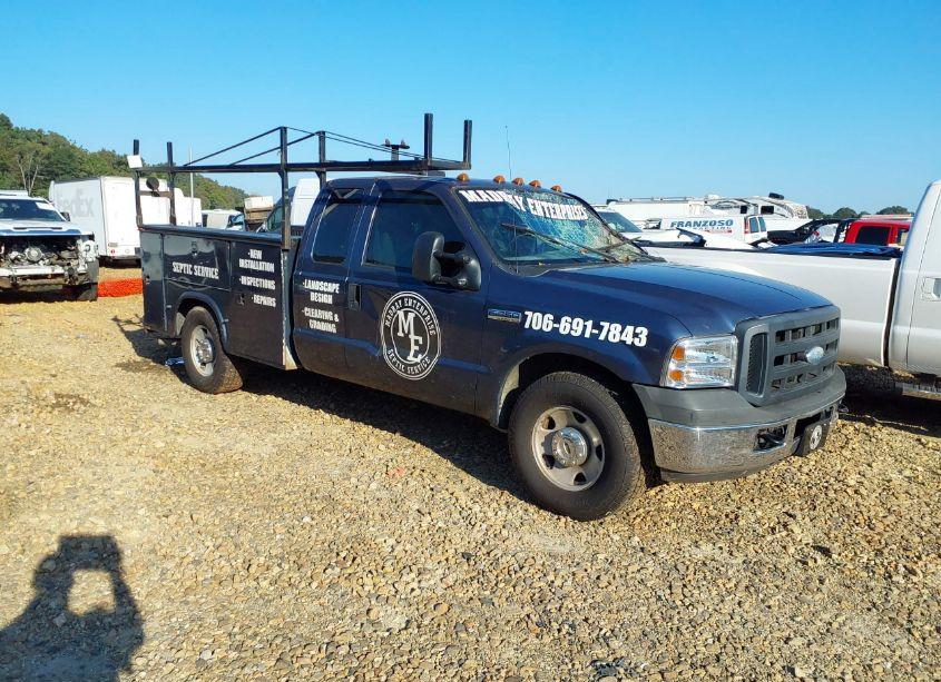 2007 Ford F-250 XL/XLT (VIN 1FDSX20517EB11452) main photo