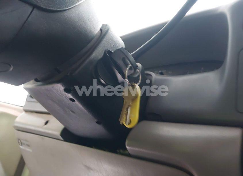 Photo 11 of 2000 Ford F-350 LARIAT/XL/XLT (VIN 1FDSX34S6YEB45278)