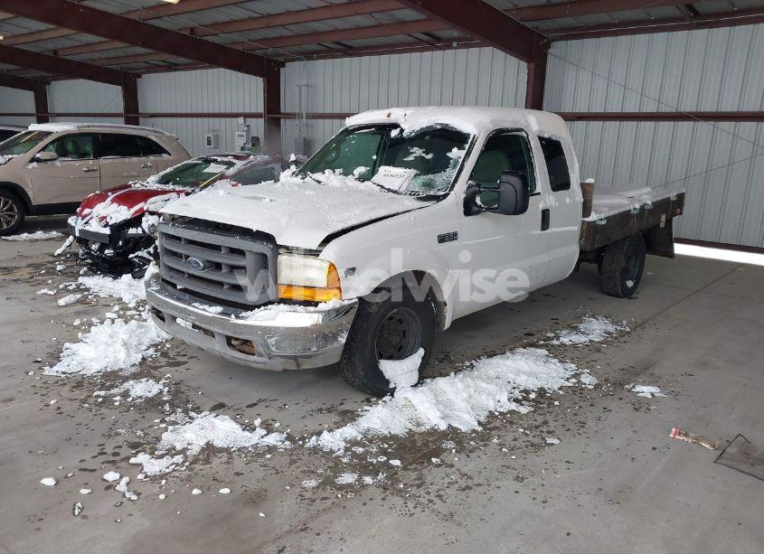 Photo 2 of 2000 Ford F-350 LARIAT/XL/XLT (VIN 1FDSX34S6YEB45278)