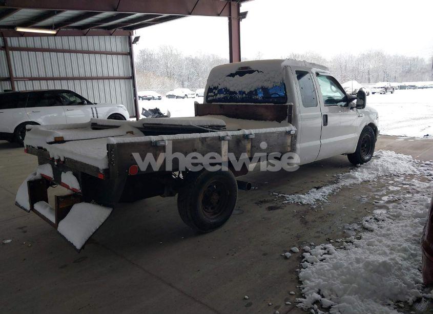 Photo 4 of 2000 Ford F-350 LARIAT/XL/XLT (VIN 1FDSX34S6YEB45278)