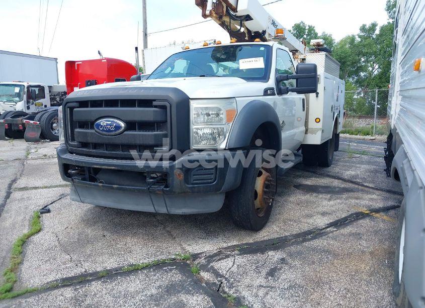 Photo 2 of 2011 Ford F-450 CHASSIS XL (VIN 1FDUF4GT1BEC47617)