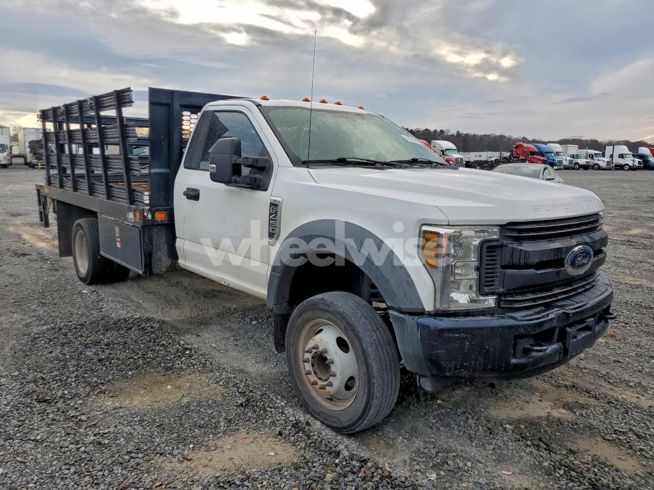 Photo 4 of 2018 FORD F450 SUPER DUTY FLATBED TRUCK (VIN 1FDUF4GY4JED03625)