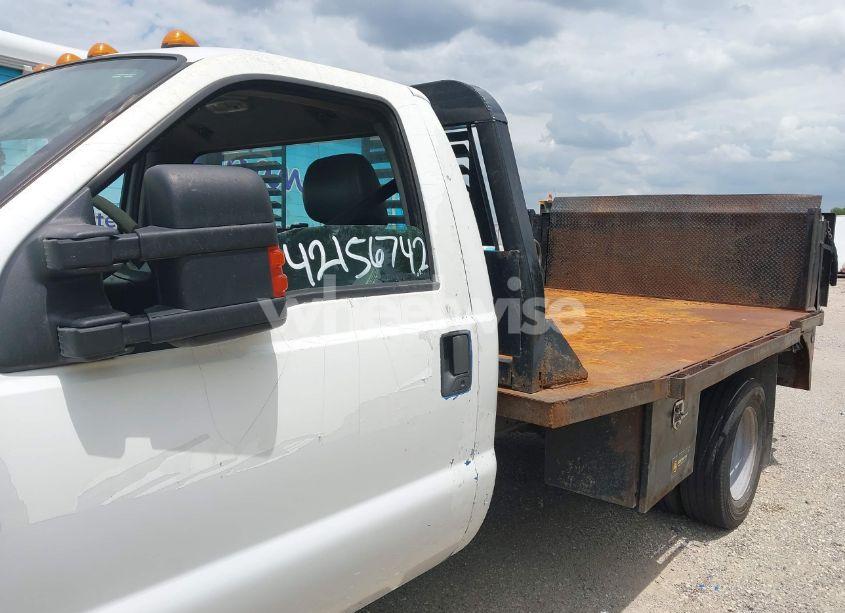 Photo 6 of 2015 Ford F-450 CHASSIS XL (VIN 1FDUF4GY8FED30849)