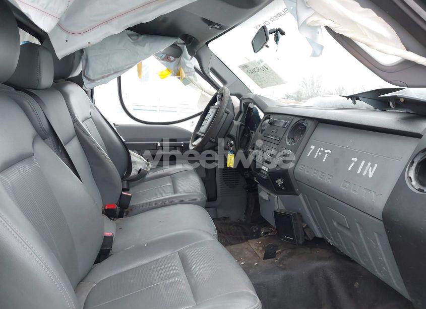 Photo 7 of 2011 Ford F-450 CHASSIS XL (VIN 1FDUF4GYXBEB90815)