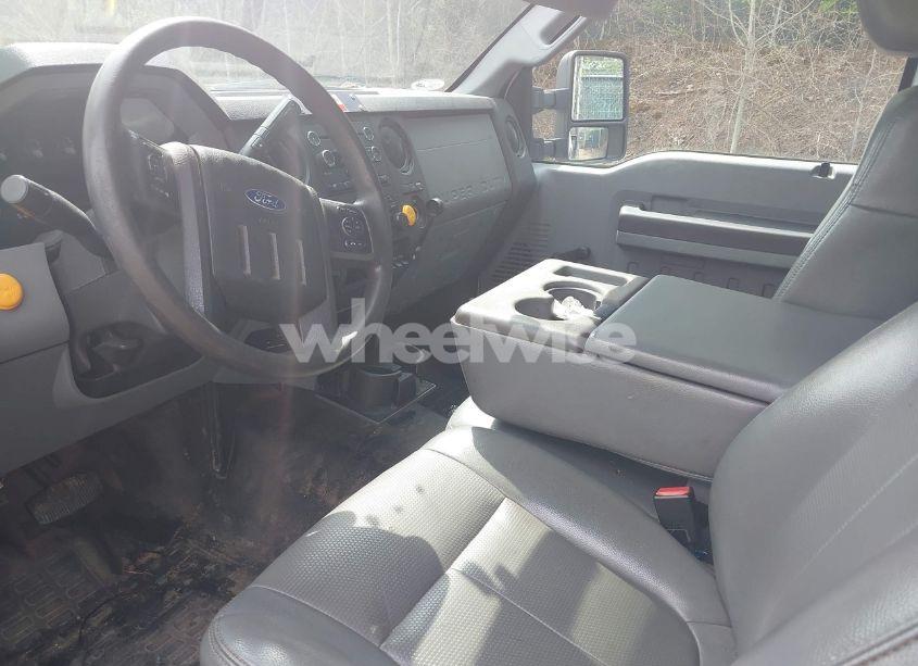 Photo 7 of 2012 Ford F-450 CHASSIS XL (VIN 1FDUF4HT5CED18379)