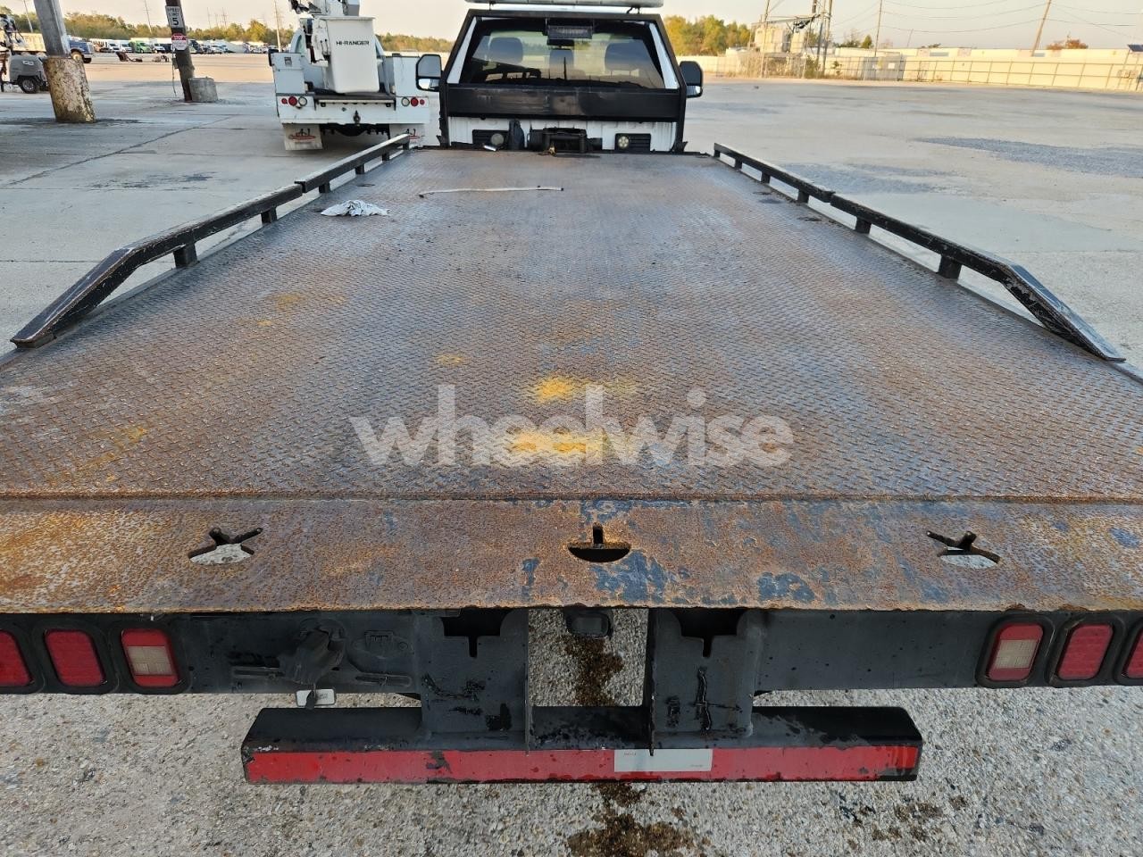 Photo 10 of 2017 FORD F550 ROLLBACK TRUCK (VIN 1FDUF5GT1HEC11795)