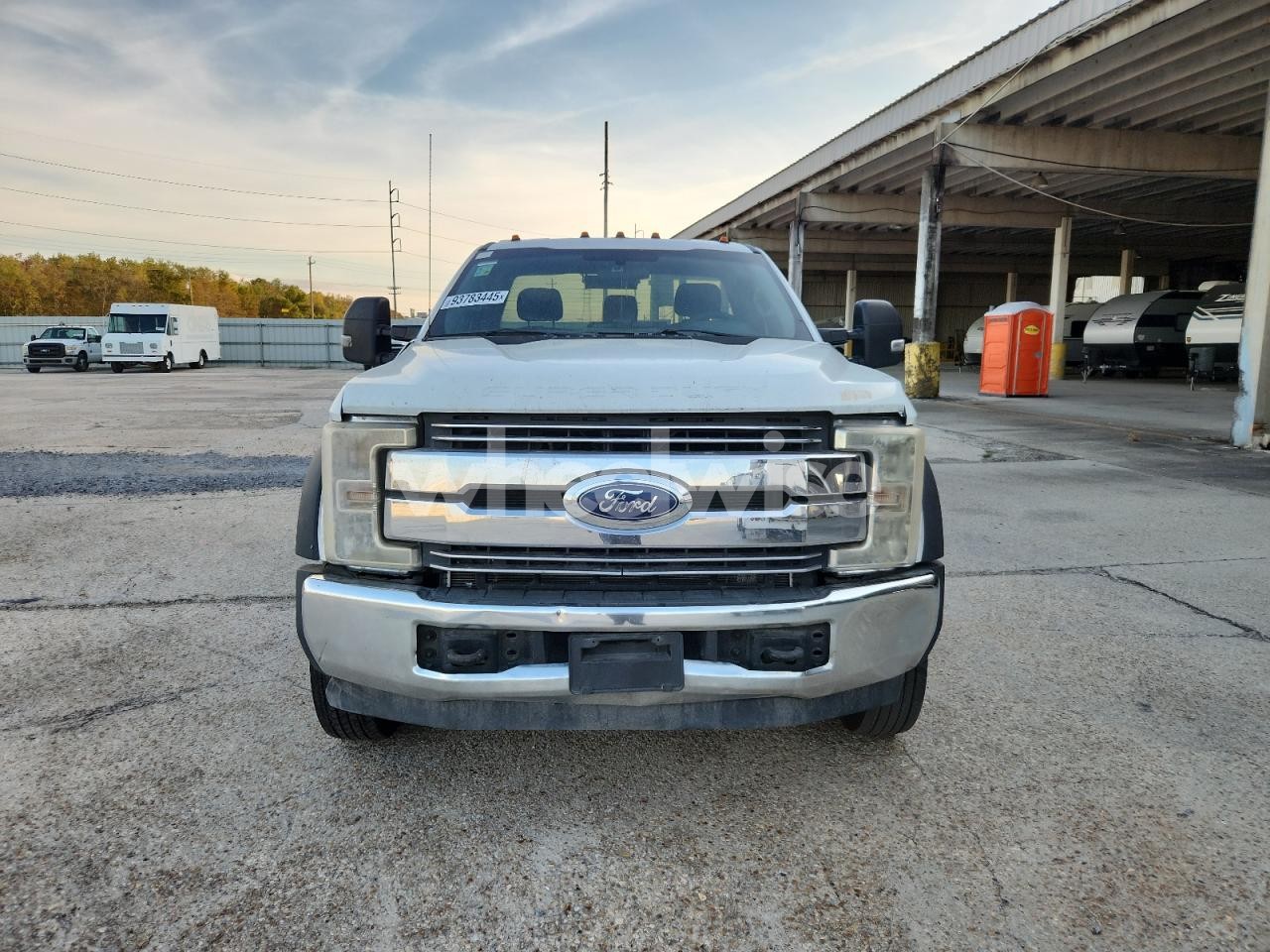 Photo 5 of 2017 FORD F550 ROLLBACK TRUCK (VIN 1FDUF5GT1HEC11795)