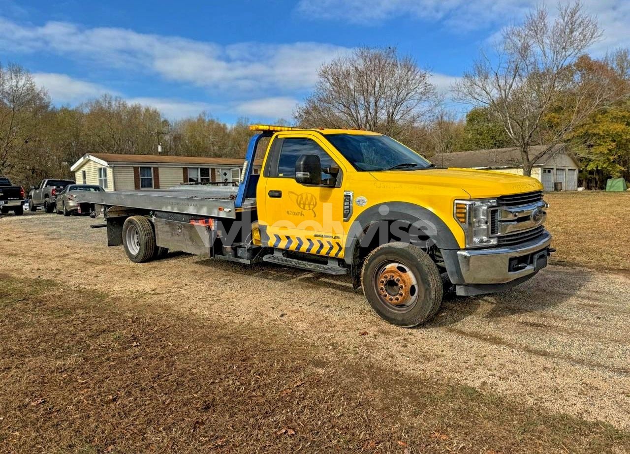 2018 FORD F550 SUPER DUTY (VIN 1FDUF5GT1JEC29252) main photo