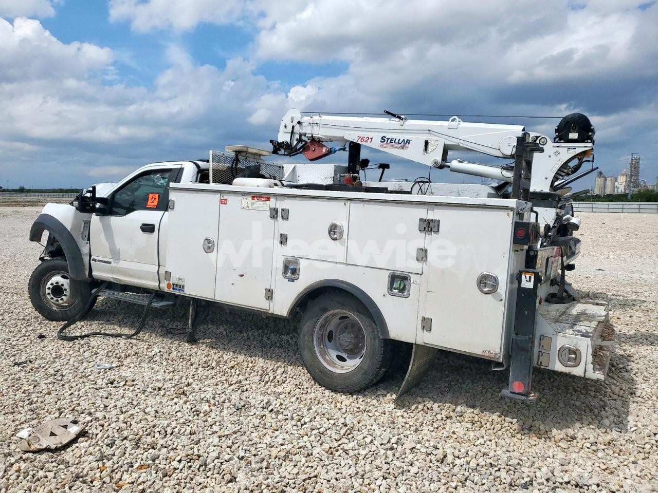 Photo 2 of 2020 FORD F550 SUPER DUTY (VIN 1FDUF5GT2LED89126)