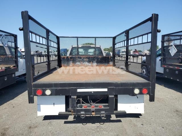 Photo 2 of 2018 FORD F550 SUPER DUTY (VIN 1FDUF5GT3JDA01016)