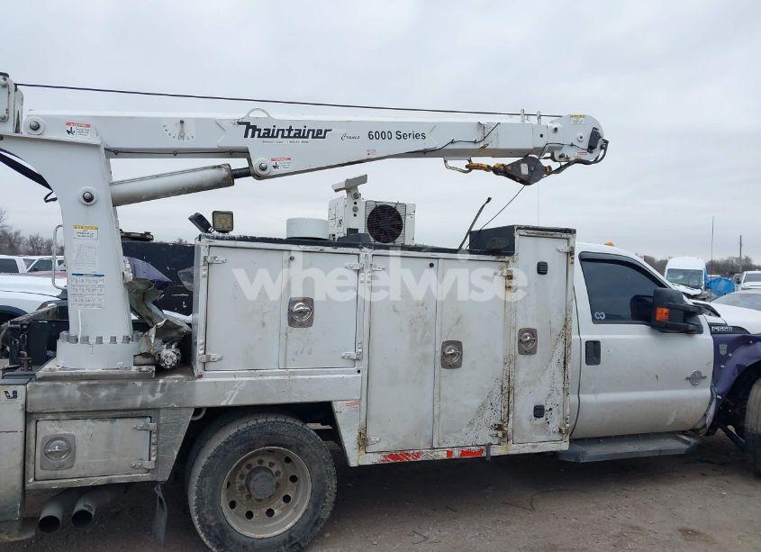 Photo 12 of 2011 Ford F-550 CHASSIS XL (VIN 1FDUF5GT9BEB90301)