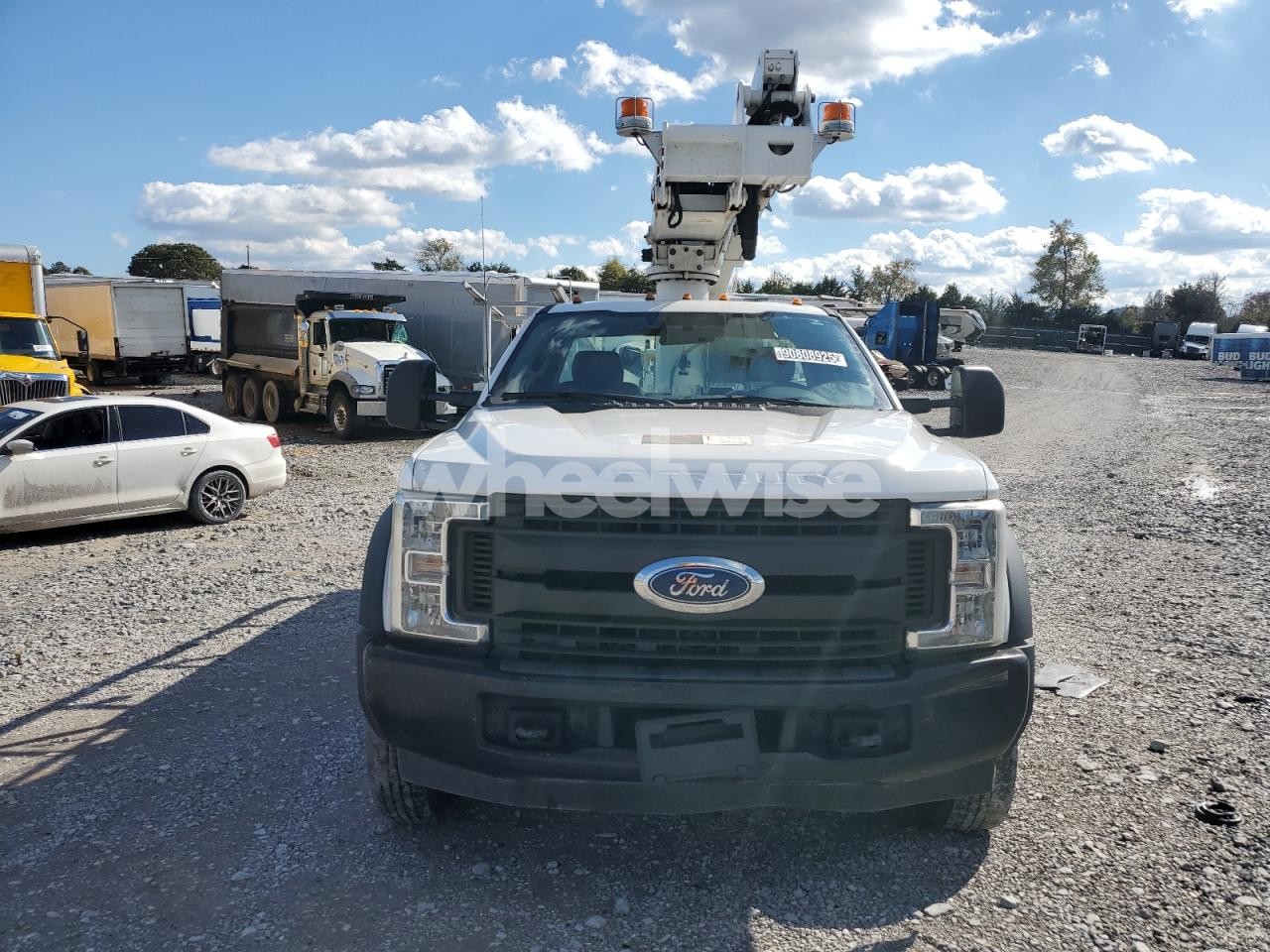 Photo 5 of 2019 FORD F550 BUCKET TRUCK (VIN 1FDUF5GT9KED97075)