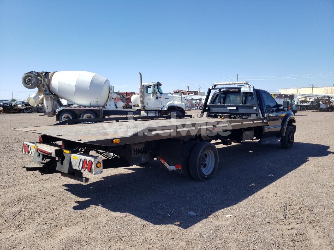 Photo 4 of 2014 FORD F550 SUPER DUTY (VIN 1FDUF5GY9EEB37548)