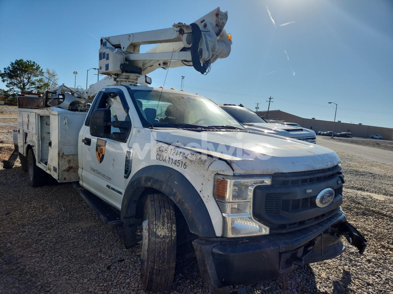 Photo 4 of 2021 FORD F550 SUPER DUTY UTILITY / SERVICE TRUCK (VIN 1FDUF5HT1MDA03916)