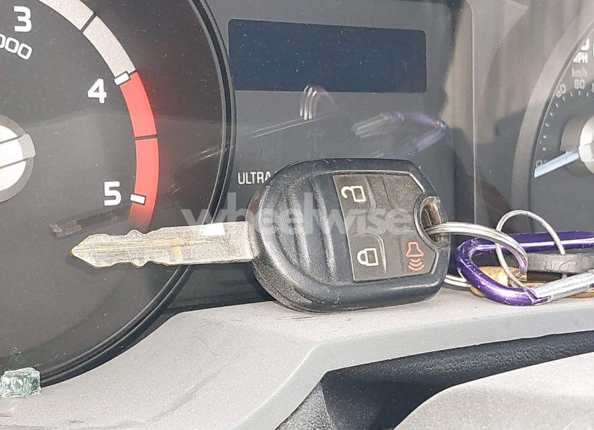 Photo 10 of 2016 Ford F-550 CHASSIS XL (VIN 1FDUF5HT3GEB35249)