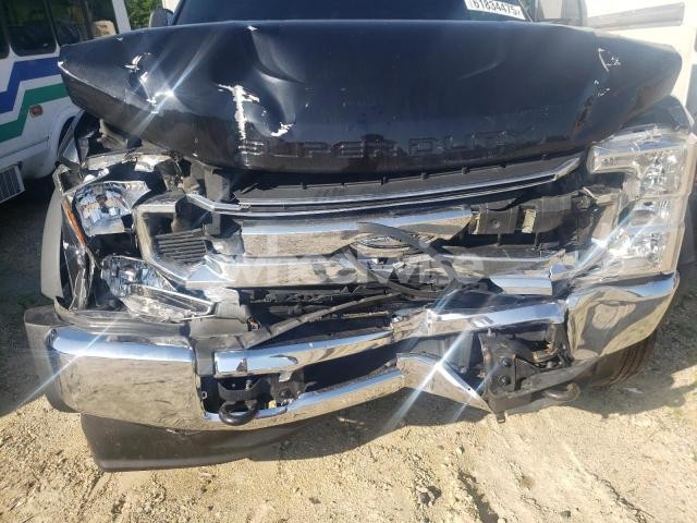 Photo 12 of 2020 FORD F550 SUPER DUTY (VIN 1FDUF5HT3LDA14947)