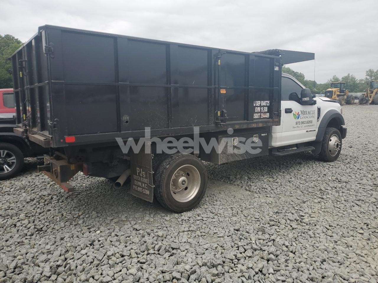 Photo 3 of 2020 FORD F550 SUPER DUTY (VIN 1FDUF5HT6LDA14828)