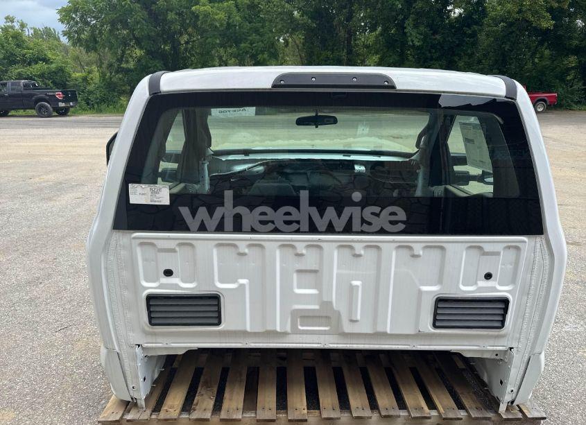 Photo 7 of 2024 Ford F550 N/A (VIN 1FDUF5HT6RED41166)