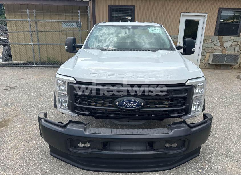 Photo 8 of 2024 Ford F550 N/A (VIN 1FDUF5HT6RED41166)
