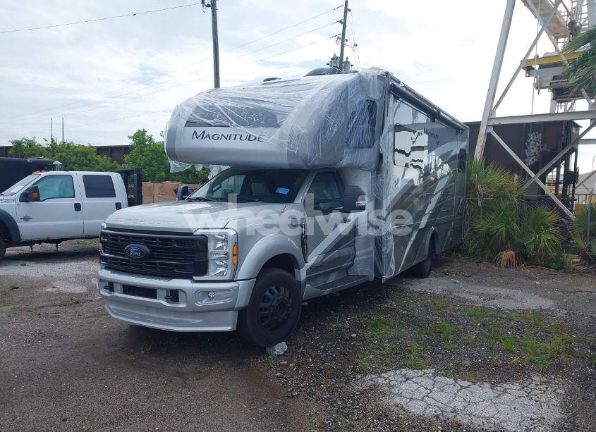 Photo 2 of 2025 Thor Magnitude 4X4 (VIN 1FDUF5HTXRDA00083)